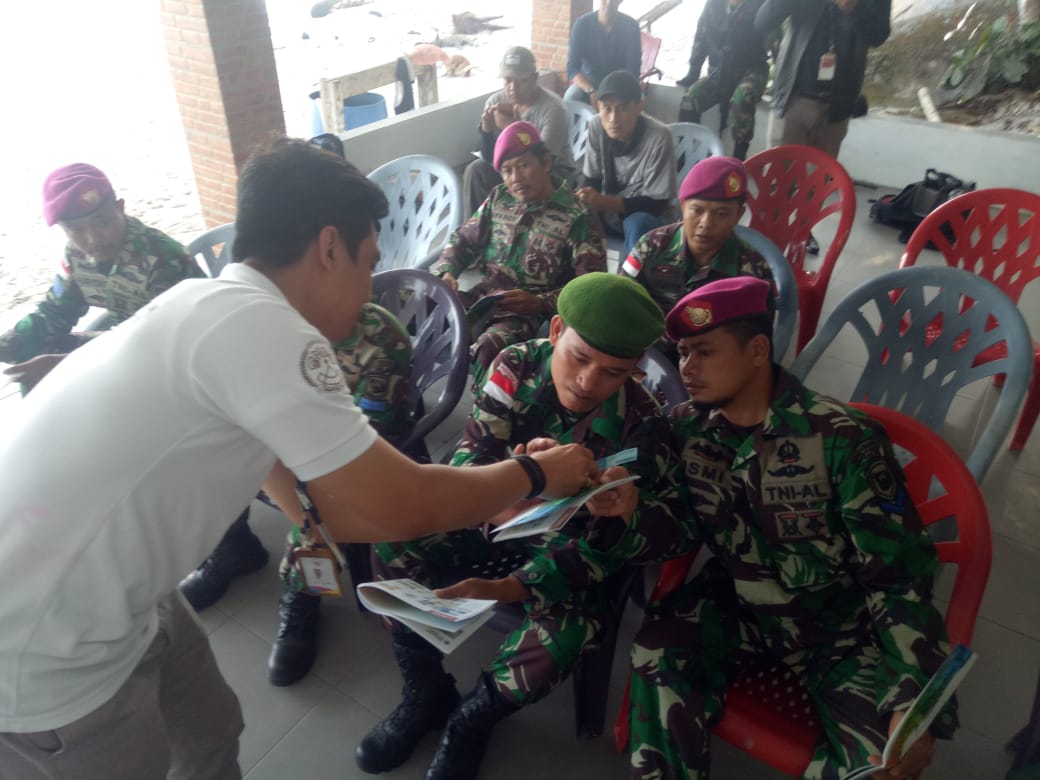 Tim Ekspedisi BI Sosialisasi Uang Rupiah Kepada TNI Di Pulau Berhala